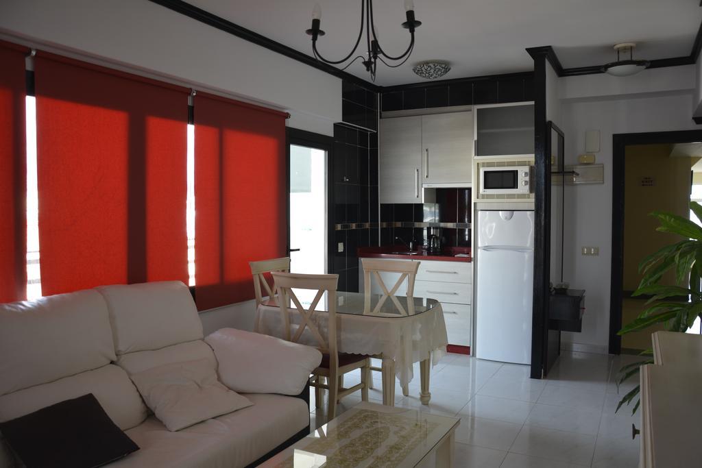 Apartamentos Mediterraneo Marbellac Extérieur photo