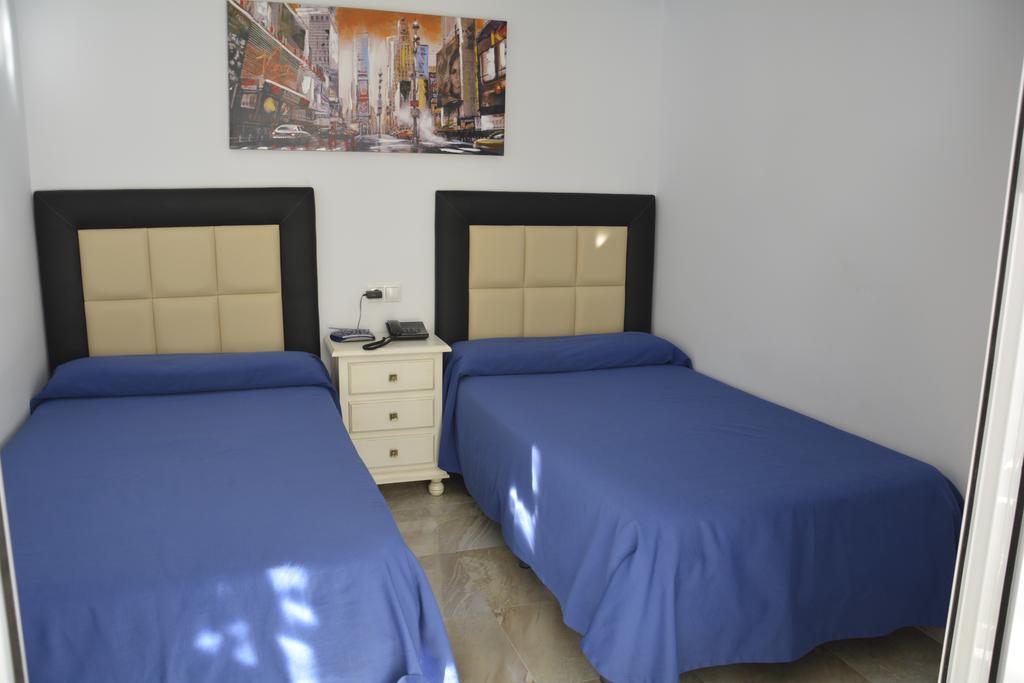 Apartamentos Mediterraneo Marbellac Extérieur photo